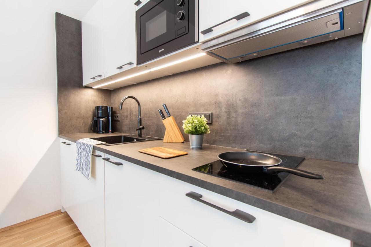 Apartment Familienplatz I Contactless Check-In Виена Екстериор снимка