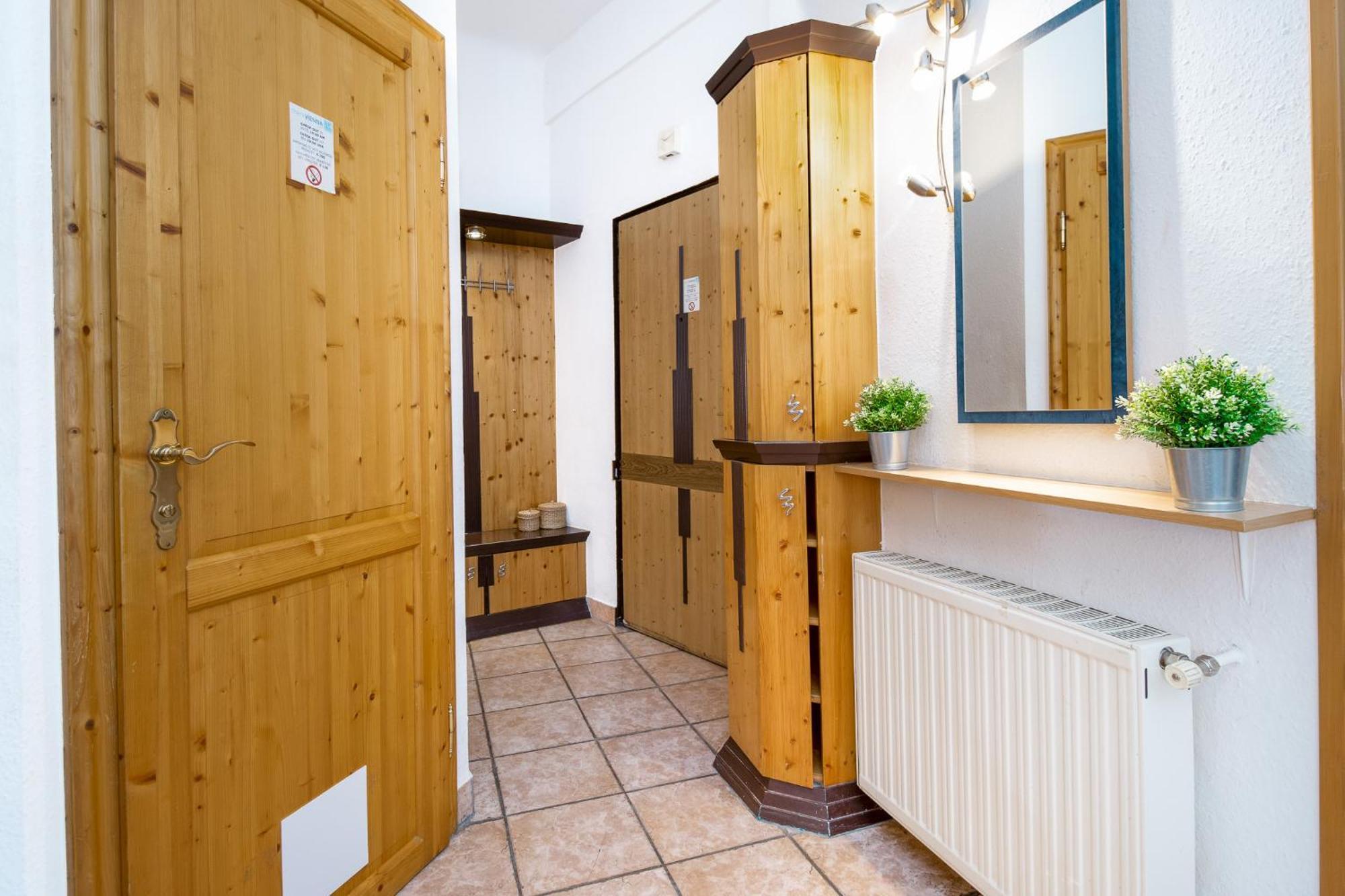 Apartment Familienplatz I Contactless Check-In Виена Екстериор снимка