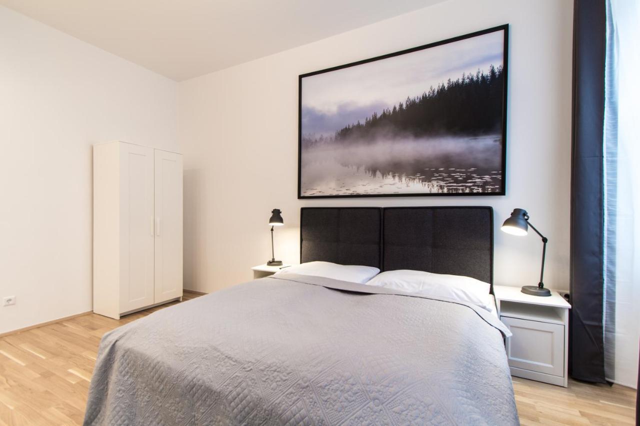 Apartment Familienplatz I Contactless Check-In Виена Екстериор снимка