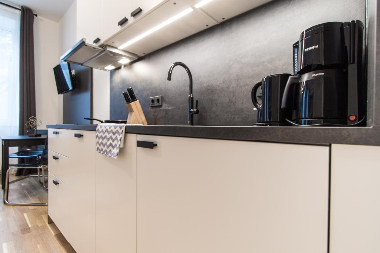 Apartment Familienplatz I Contactless Check-In Виена Екстериор снимка